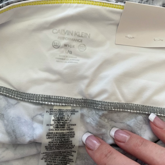 Calvin Klein Performance Legging - Picture 3 of 3